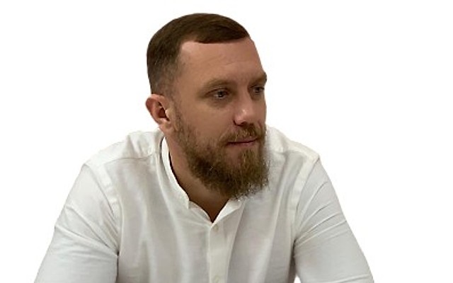 Токмаков Денис Евгеньевич